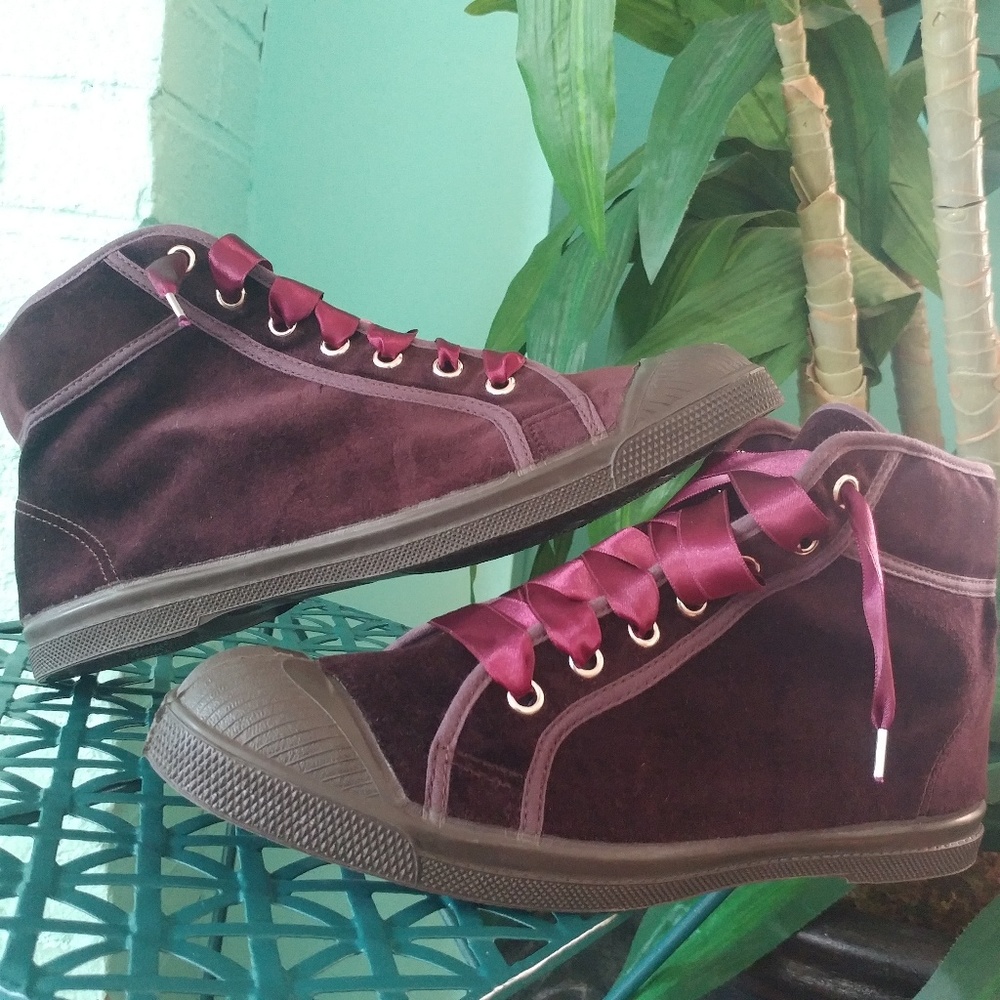 FREE PEOPLE Bensimon Plum Velvet Mid Top Sneakers